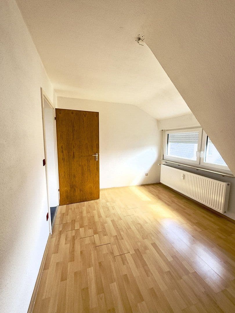 Prenájom bytu 4-izbový 75 m², Korb, Bádensko-Wurttembersko Prenájom bytu 4-izbový 75 m², Korb, Bádensko-Wurttembersko