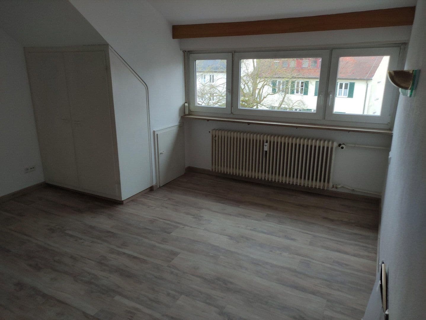Prenájom bytu 3-izbový 83 m², Drostestr. 33, Stuttgart Weilimdorf, Bádensko-Wurttembersko Prenájom bytu 3-izbový 83 m², Drostestr. 33, Stuttgart Weilimdorf, Bádensko-Wurttembersko