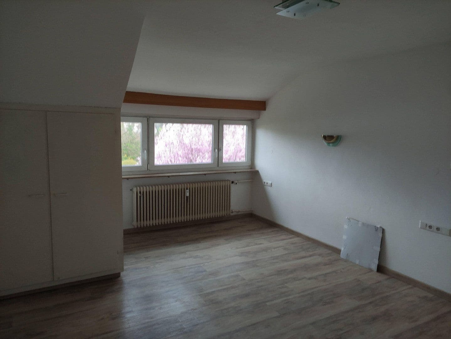 Prenájom bytu 3-izbový 83 m², Drostestr. 33, Stuttgart Weilimdorf, Bádensko-Wurttembersko Prenájom bytu 3-izbový 83 m², Drostestr. 33, Stuttgart Weilimdorf, Bádensko-Wurttembersko
