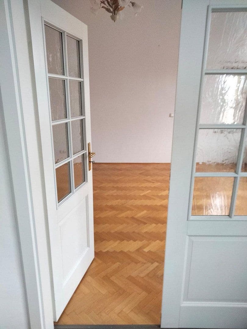 Prenájom bytu 2-izbový 82 m², Gohliser Str. 19, Leipzig, Sasko Prenájom bytu 2-izbový 82 m², Gohliser Str. 19, Leipzig, Sasko