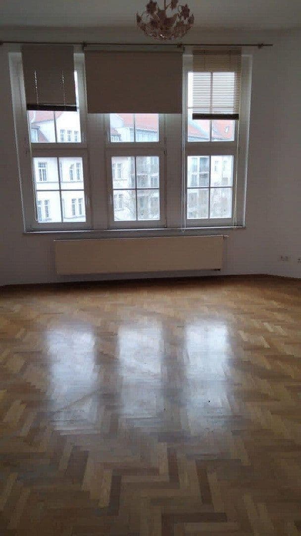 Prenájom bytu 2-izbový 82 m², Gohliser Str. 19, Leipzig, Sasko Prenájom bytu 2-izbový 82 m², Gohliser Str. 19, Leipzig, Sasko