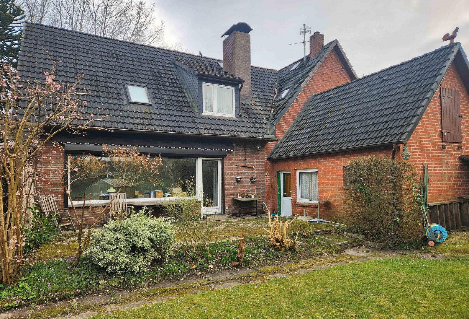 Predaj domu 178 m², pozemek 1.090 m², Hamburg, Hamburg Predaj domu 178 m², pozemek 1.090 m², Hamburg, Hamburg