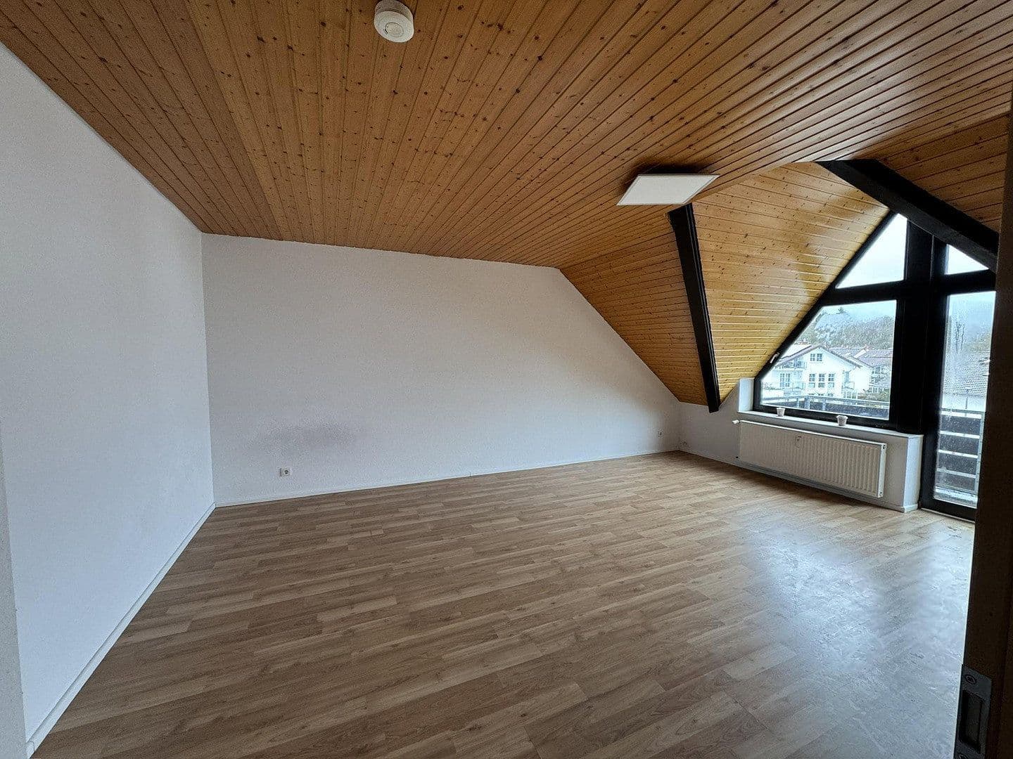 Prenájom bytu 1-izbový 38 m², Ziegelhüttenweg 18, Taunusstein, Hesensko Prenájom bytu 1-izbový 38 m², Ziegelhüttenweg 18, Taunusstein, Hesensko