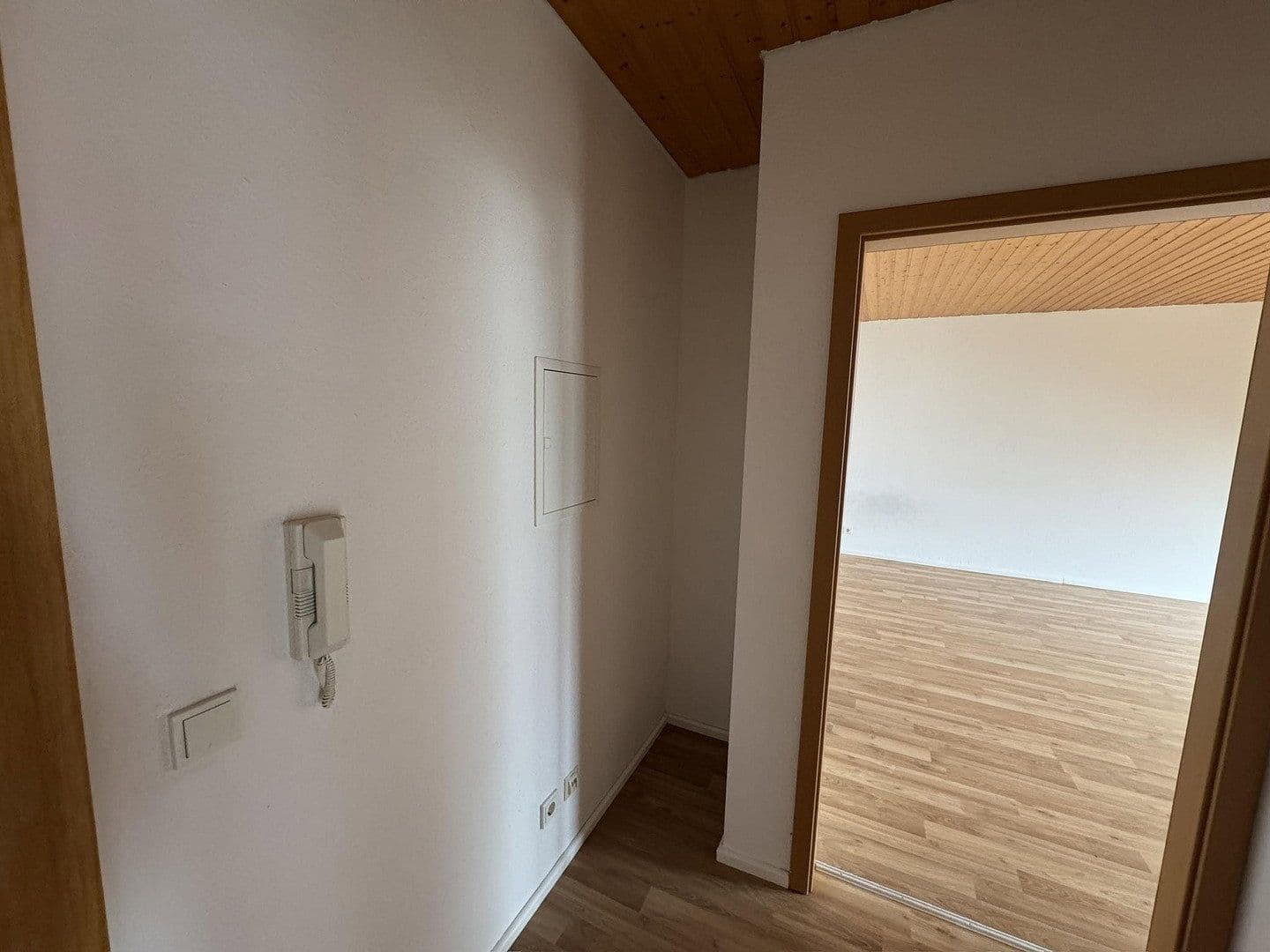 Prenájom bytu 1-izbový 38 m², Ziegelhüttenweg 18, Taunusstein, Hesensko Prenájom bytu 1-izbový 38 m², Ziegelhüttenweg 18, Taunusstein, Hesensko