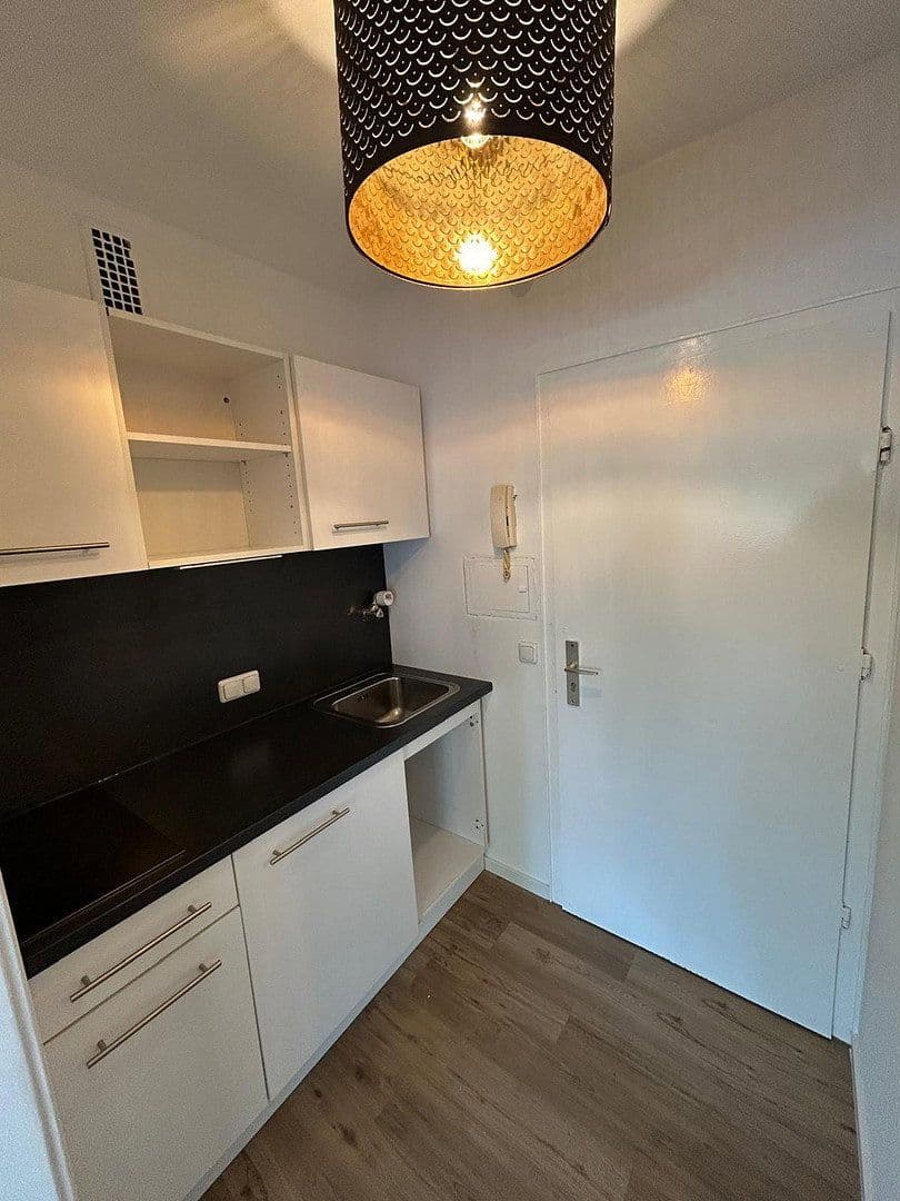 Prenájom bytu 1-izbový 30 m², Langer Weg 3, Eschborn, Hesensko Prenájom bytu 1-izbový 30 m², Langer Weg 3, Eschborn, Hesensko