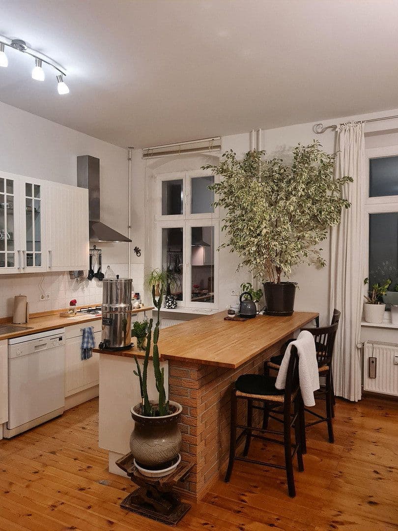 Predaj bytu 5-izbový 116 m², Scheiblerstr., Berlin, Berlín Predaj bytu 5-izbový 116 m², Scheiblerstr., Berlin, Berlín