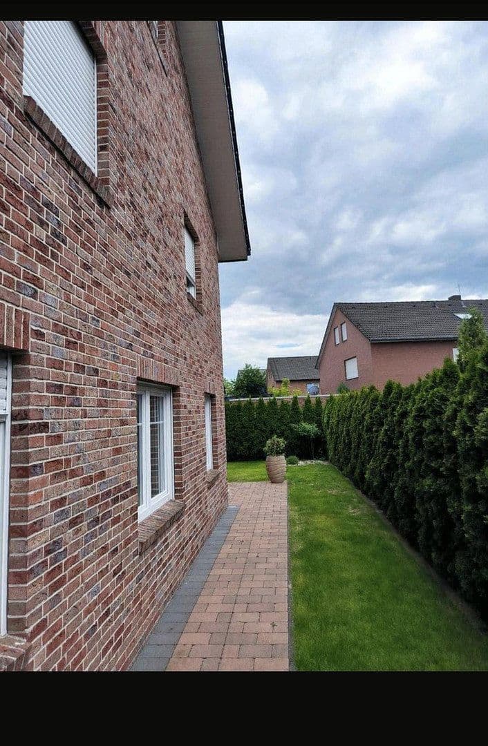 Predaj domu 250 m², pozemek 500 m², Versmold, Severné Porýnie - Westfálsko Predaj domu 250 m², pozemek 500 m², Versmold, Severné Porýnie - Westfálsko