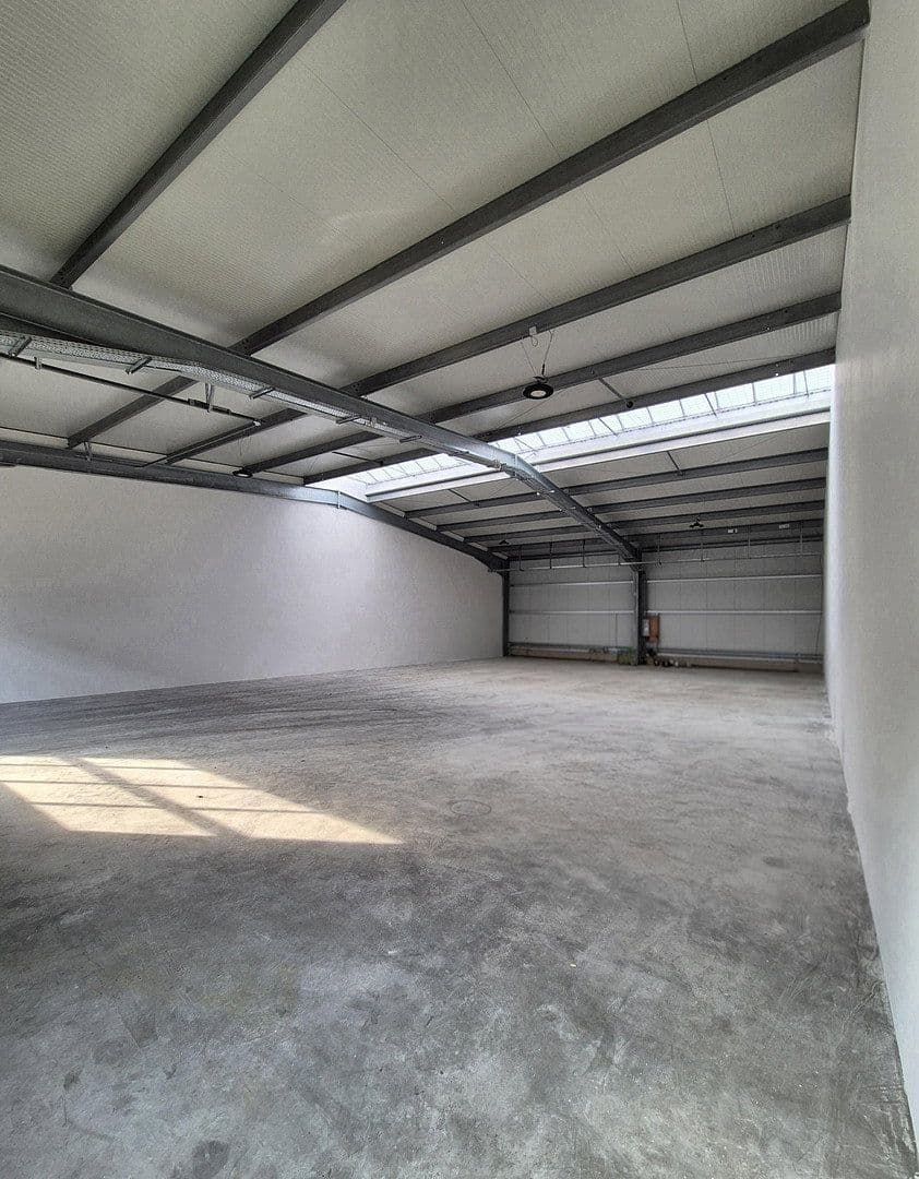 Prenájom nebytového priestoru 295 m², Neuötting, Bavorsko Prenájom nebytového priestoru 295 m², Neuötting, Bavorsko