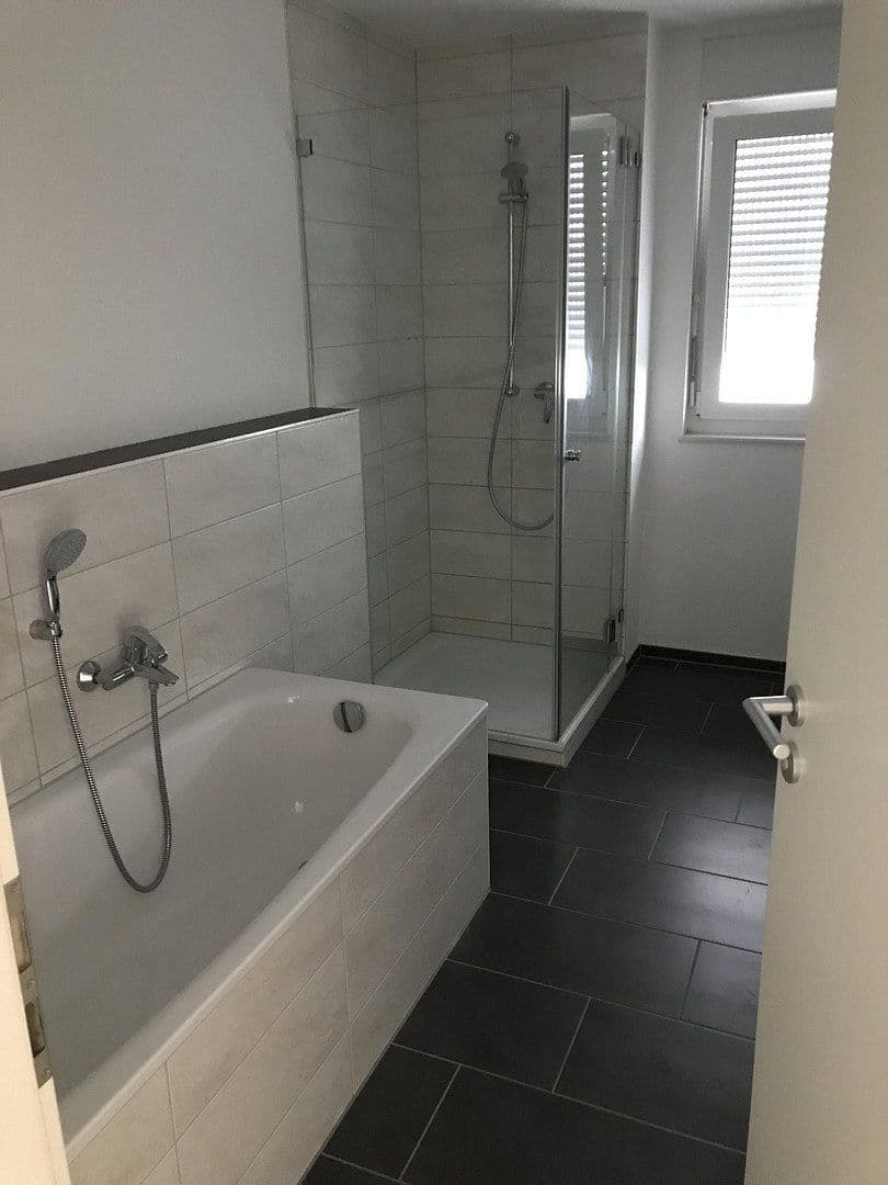 Predaj bytu 3-izbový 88 m², Rheinstetten, Bádensko-Wurttembersko Predaj bytu 3-izbový 88 m², Rheinstetten, Bádensko-Wurttembersko