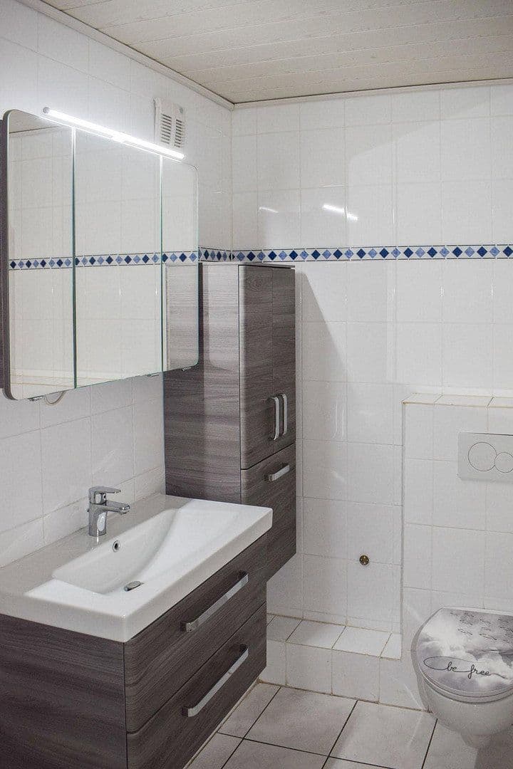 Predaj bytu 3-izbový 79 m², Helsinkistraße 10, Kiel, Šlezvicko-Holštajnsko Predaj bytu 3-izbový 79 m², Helsinkistraße 10, Kiel, Šlezvicko-Holštajnsko