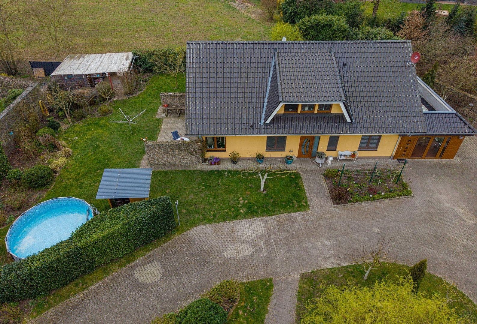 Predaj nebytového priestoru 7.539 m², Wietmarschen, Dolné Sasko Predaj nebytového priestoru 7.539 m², Wietmarschen, Dolné Sasko