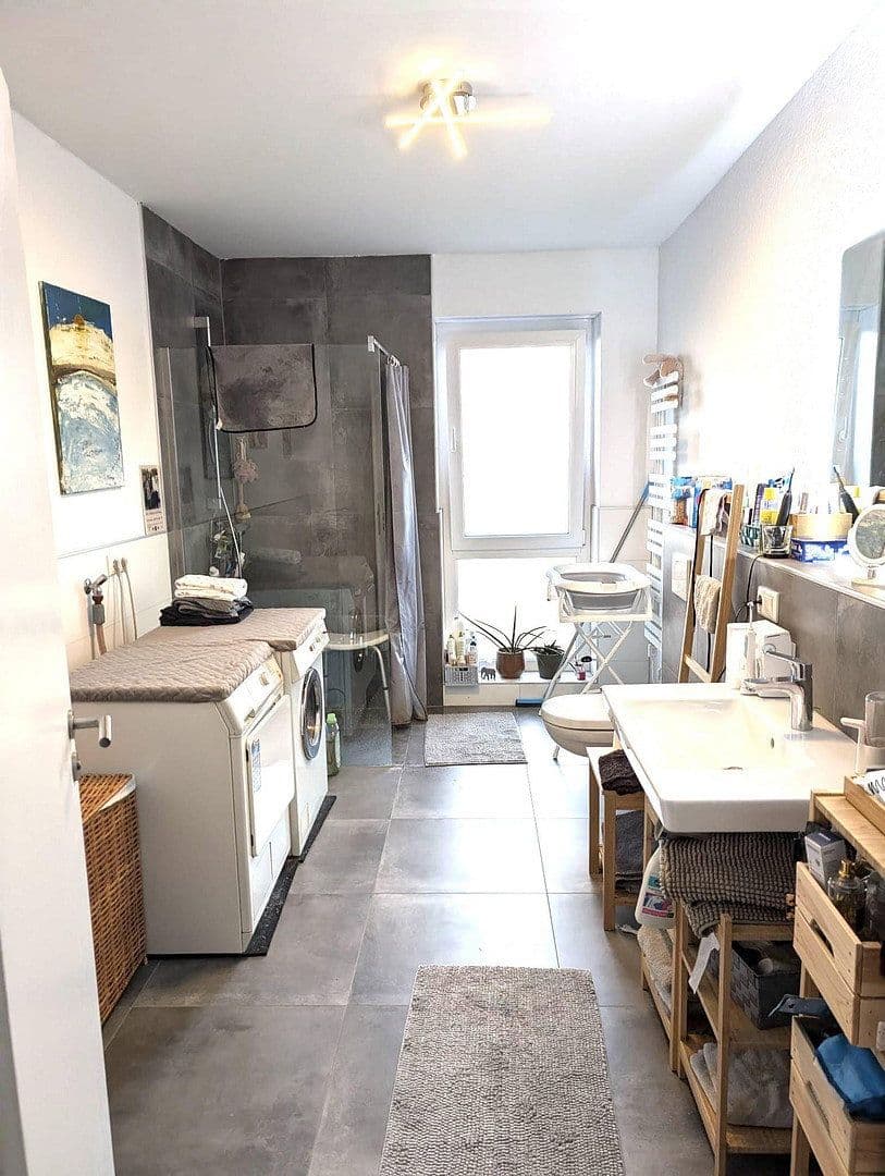 Prenájom bytu 3-izbový 93 m², Brühlstr. 27a, Wassenberg, Severné Porýnie - Westfálsko Prenájom bytu 3-izbový 93 m², Brühlstr. 27a, Wassenberg, Severné Porýnie - Westfálsko