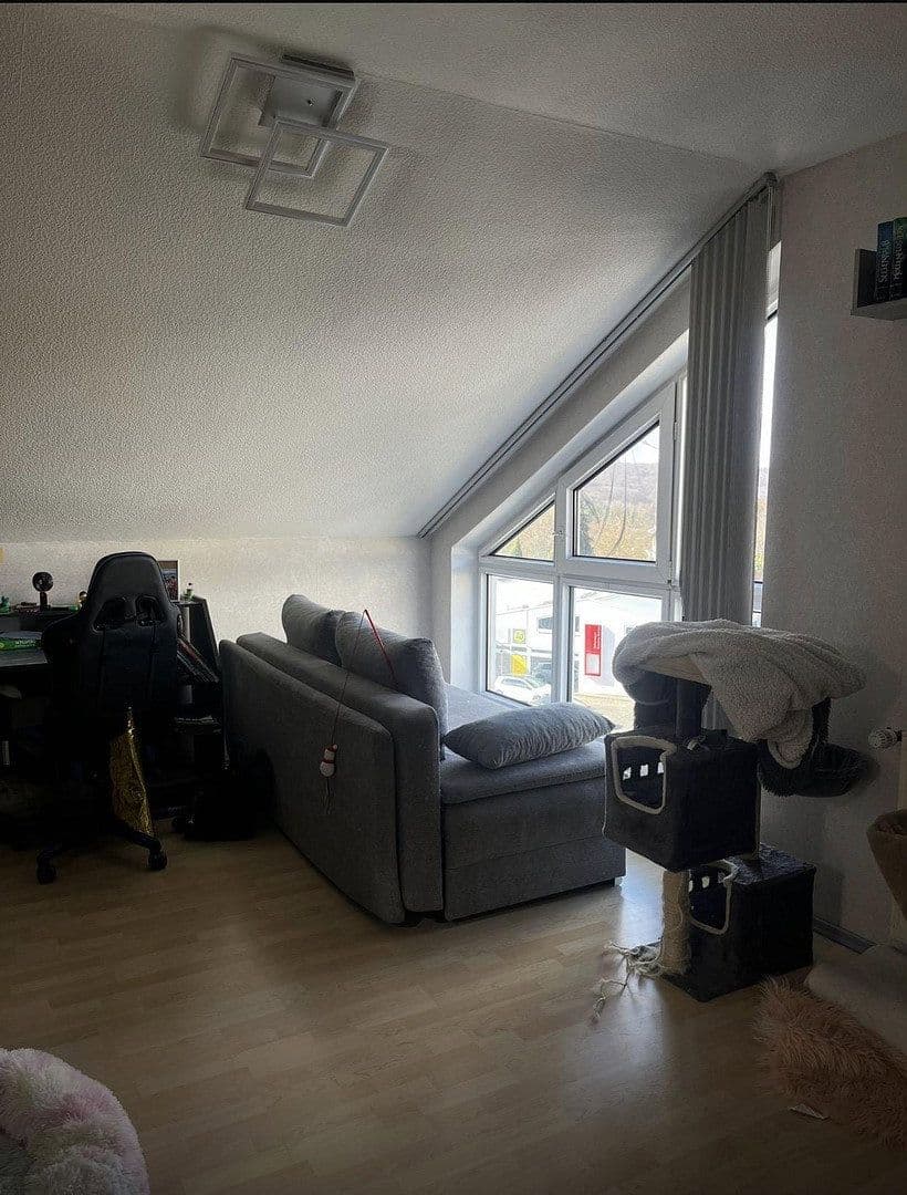 Predaj domu 155 m², pozemek 175 m², Drosselweg, Waldsolms, Hesensko Predaj domu 155 m², pozemek 175 m², Drosselweg, Waldsolms, Hesensko