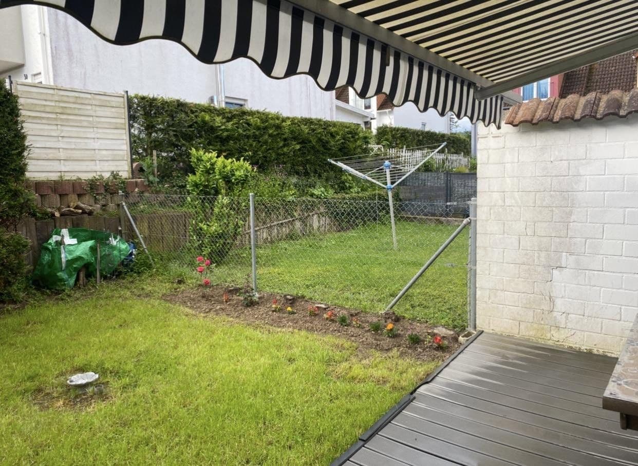 Predaj domu 155 m², pozemek 175 m², Drosselweg, Waldsolms, Hesensko Predaj domu 155 m², pozemek 175 m², Drosselweg, Waldsolms, Hesensko