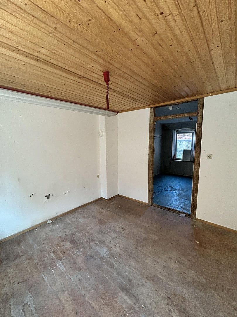 Predaj domu 120 m², pozemek 140 m², Finkenbach-Gersweiler, Porýnie-Falcko Predaj domu 120 m², pozemek 140 m², Finkenbach-Gersweiler, Porýnie-Falcko