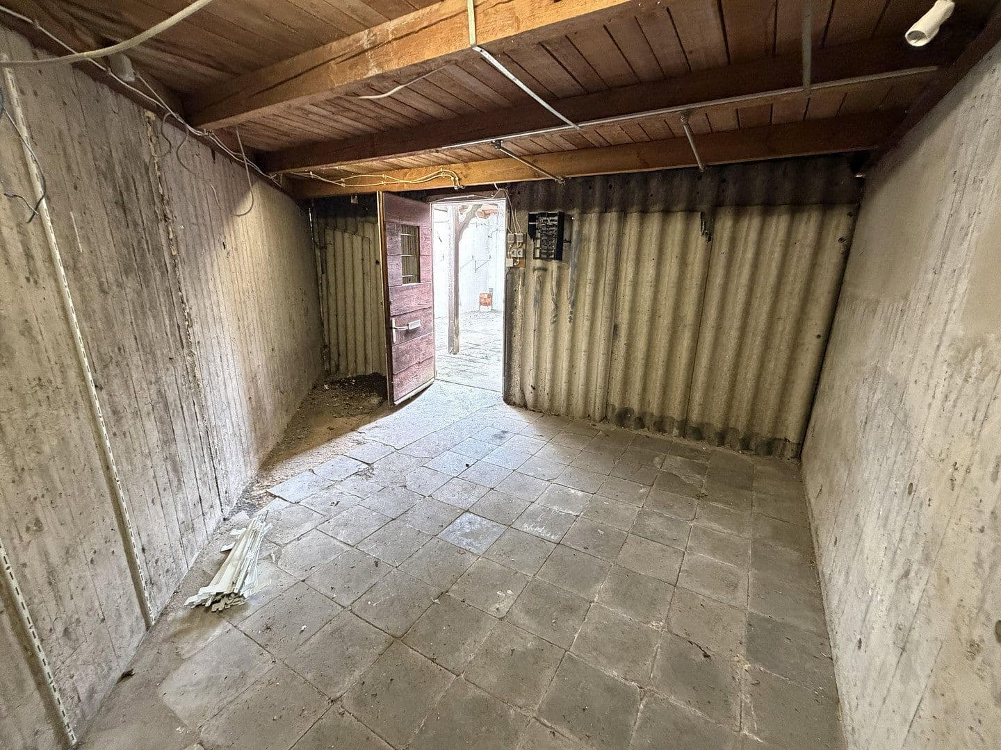 Prenájom kancelárie 172 m², Ziegelsteinstraße 30, Nürnberg, Bavorsko Prenájom kancelárie 172 m², Ziegelsteinstraße 30, Nürnberg, Bavorsko