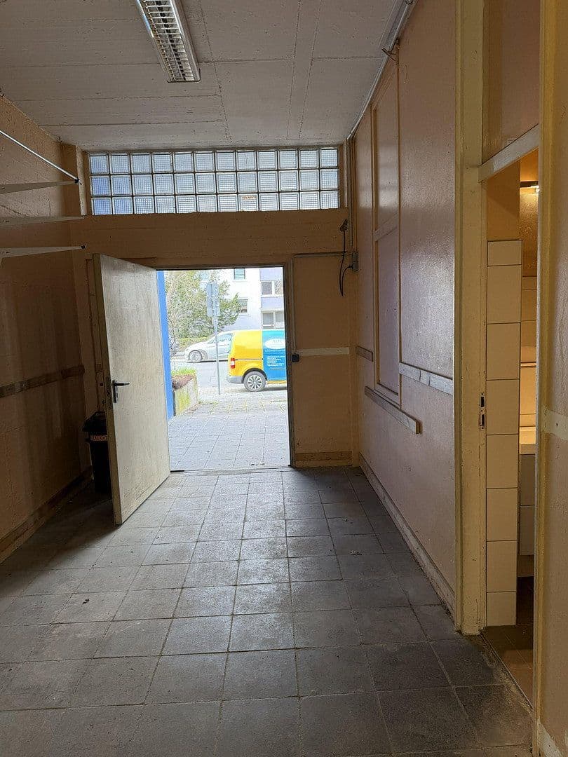 Prenájom kancelárie 172 m², Ziegelsteinstraße 30, Nürnberg, Bavorsko Prenájom kancelárie 172 m², Ziegelsteinstraße 30, Nürnberg, Bavorsko