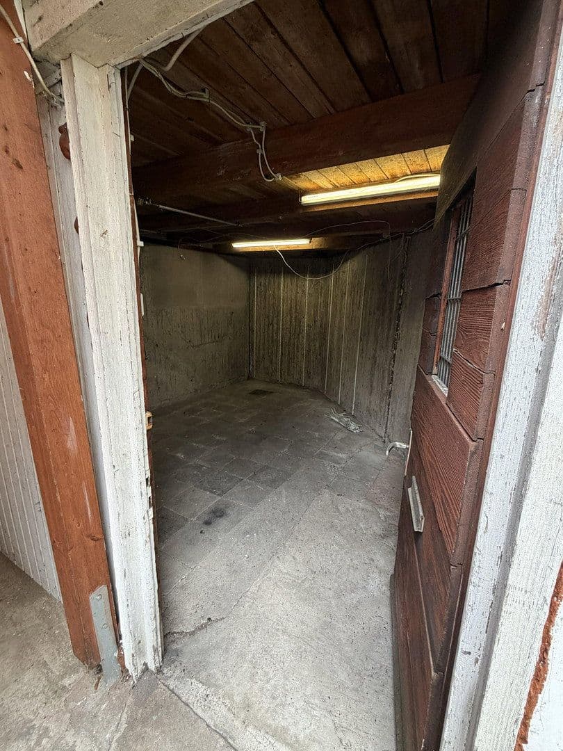 Prenájom kancelárie 172 m², Ziegelsteinstraße 30, Nürnberg, Bavorsko Prenájom kancelárie 172 m², Ziegelsteinstraße 30, Nürnberg, Bavorsko