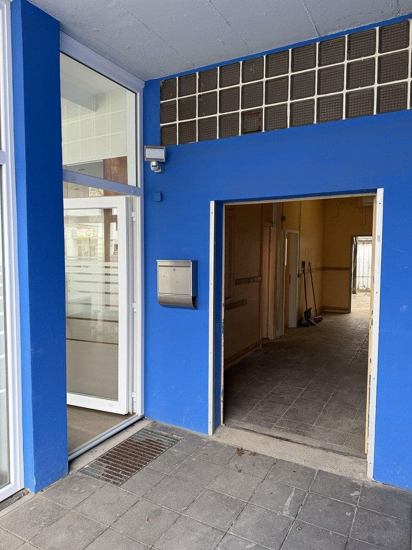 Prenájom kancelárie 172 m², Ziegelsteinstraße 30, Nürnberg, Bavorsko Prenájom kancelárie 172 m², Ziegelsteinstraße 30, Nürnberg, Bavorsko