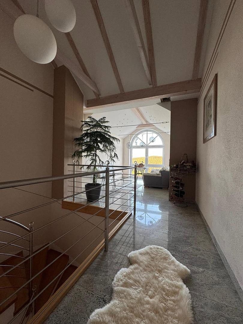 Prenájom bytu 5-izbový 205 m², Amberg, Bavorsko Prenájom bytu 5-izbový 205 m², Amberg, Bavorsko