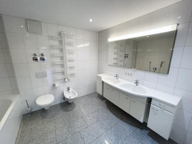 Predaj bytu 3-izbový 88 m², Pfaffenhofen an der Roth, Bavorsko Predaj bytu 3-izbový 88 m², Pfaffenhofen an der Roth, Bavorsko