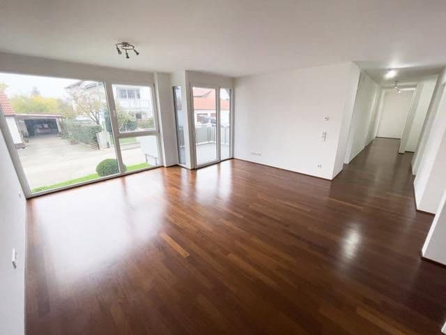 Predaj bytu 3-izbový 88 m², Pfaffenhofen an der Roth, Bavorsko Predaj bytu 3-izbový 88 m², Pfaffenhofen an der Roth, Bavorsko