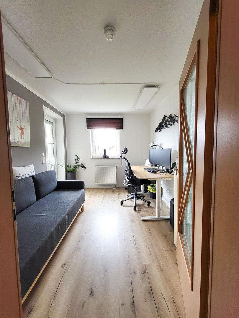 Predaj bytu 4-izbový 93 m², Schwarzenberg/Erzgebirge, Sasko Predaj bytu 4-izbový 93 m², Schwarzenberg/Erzgebirge, Sasko