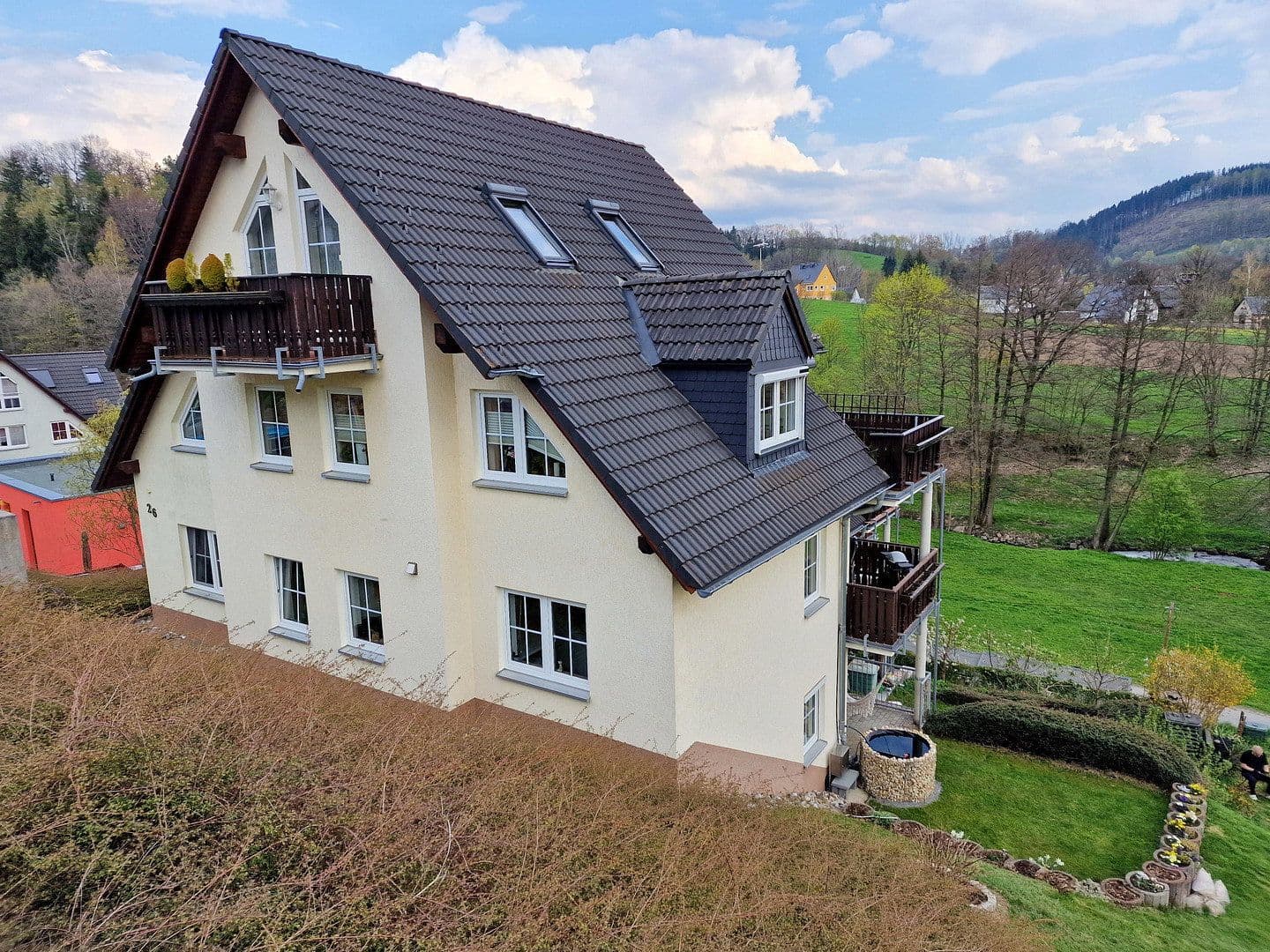 Predaj bytu 4-izbový 93 m², Schwarzenberg/Erzgebirge, Sasko Predaj bytu 4-izbový 93 m², Schwarzenberg/Erzgebirge, Sasko