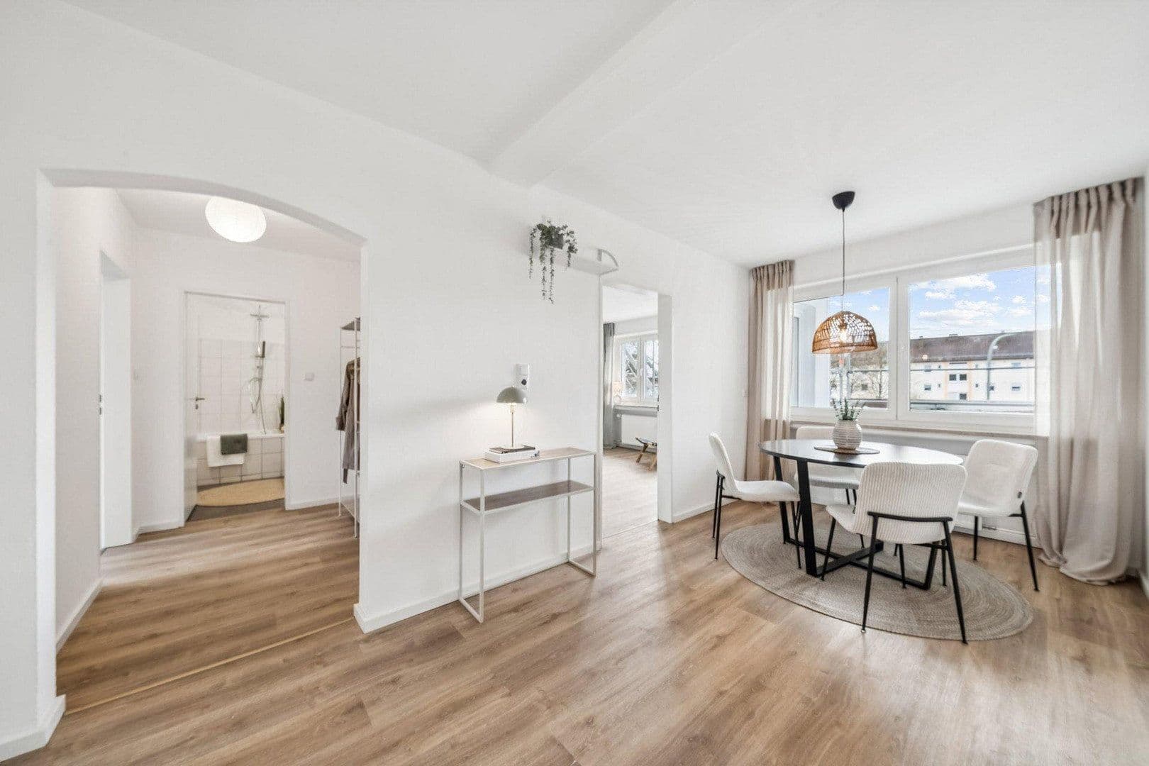 Predaj bytu 4-izbový 97 m², Königsbrunn, Bavorsko Predaj bytu 4-izbový 97 m², Königsbrunn, Bavorsko