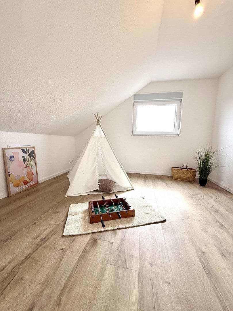 Predaj bytu 3-izbový 96 m², Bodenheim, Porýnie-Falcko Predaj bytu 3-izbový 96 m², Bodenheim, Porýnie-Falcko