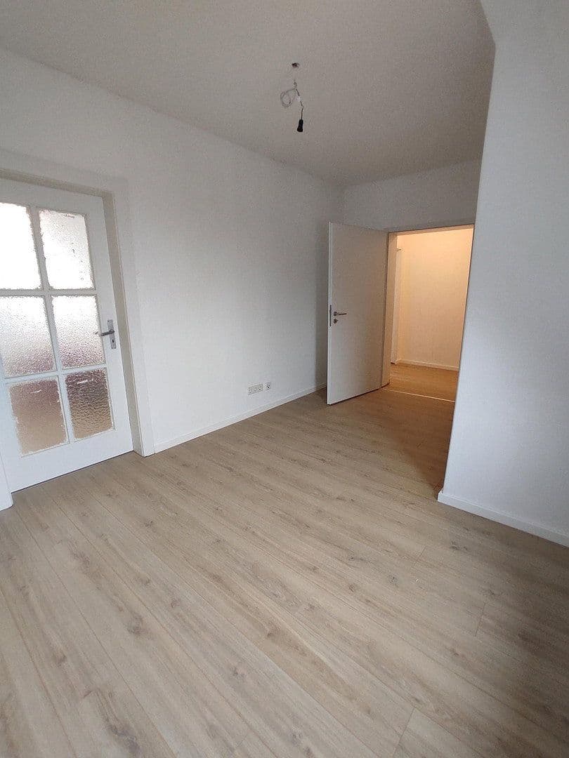 Prenájom bytu 5-izbový 114 m², Feuerbachstrasse, Ansbach, Bavorsko Prenájom bytu 5-izbový 114 m², Feuerbachstrasse, Ansbach, Bavorsko