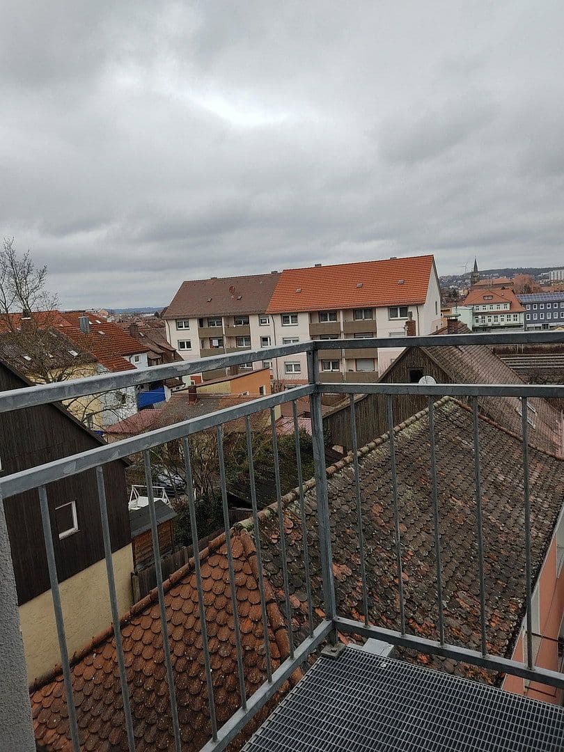 Prenájom bytu 5-izbový 114 m², Feuerbachstrasse, Ansbach, Bavorsko Prenájom bytu 5-izbový 114 m², Feuerbachstrasse, Ansbach, Bavorsko