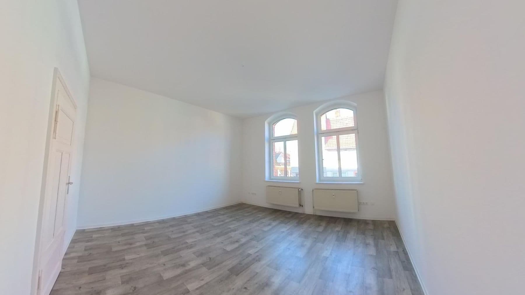 Prenájom bytu 7-izbový 160 m², Johannisstrasse 22, Mühlhausen/Thüringen, Durínsko Prenájom bytu 7-izbový 160 m², Johannisstrasse 22, Mühlhausen/Thüringen, Durínsko