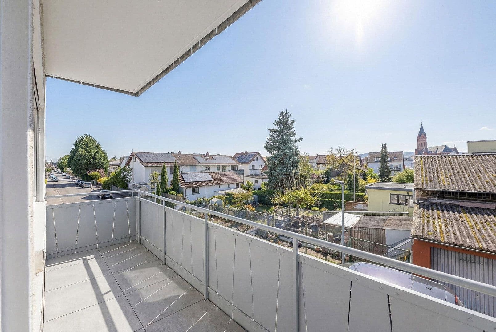 Prenájom bytu 4-izbový 109 m², Plankstadt, Bádensko-Wurttembersko Prenájom bytu 4-izbový 109 m², Plankstadt, Bádensko-Wurttembersko