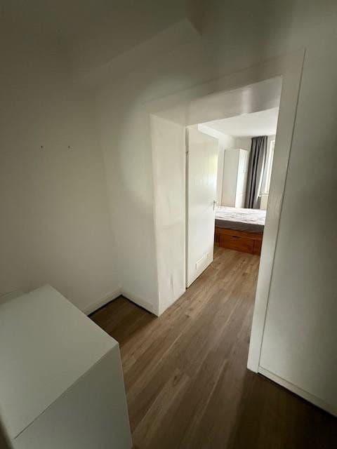 Prenájom bytu 1-izbový 32 m², Burghofstr. 52, Düsseldorf, Severné Porýnie - Westfálsko Prenájom bytu 1-izbový 32 m², Burghofstr. 52, Düsseldorf, Severné Porýnie - Westfálsko