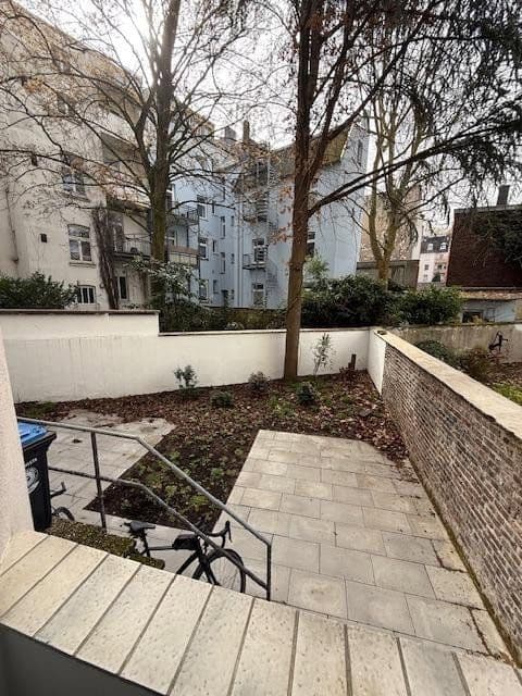 Prenájom bytu 1-izbový 32 m², Burghofstr. 52, Düsseldorf, Severné Porýnie - Westfálsko Prenájom bytu 1-izbový 32 m², Burghofstr. 52, Düsseldorf, Severné Porýnie - Westfálsko