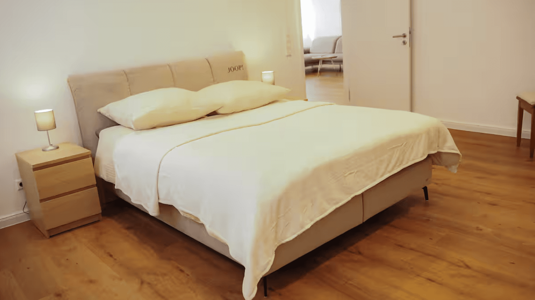 Prenájom bytu 2-izbový 66 m², A1 2, Mannheim, Bádensko-Wurttembersko Prenájom bytu 2-izbový 66 m², A1 2, Mannheim, Bádensko-Wurttembersko