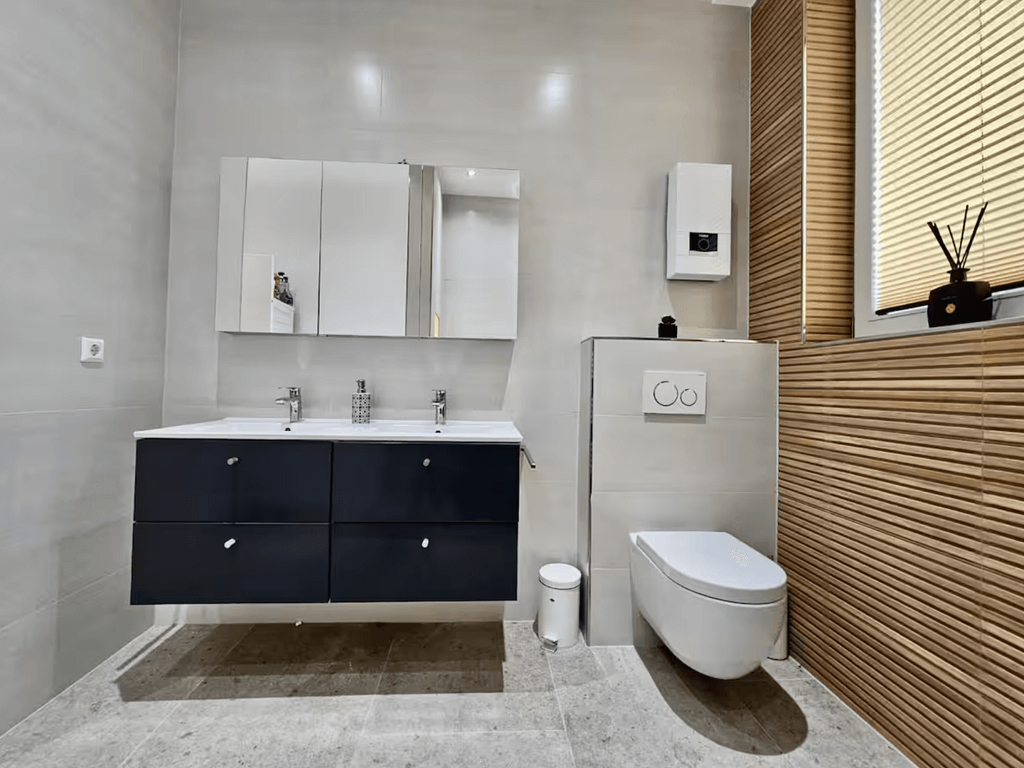 Prenájom bytu 2-izbový 66 m², A1 2, Mannheim, Bádensko-Wurttembersko Prenájom bytu 2-izbový 66 m², A1 2, Mannheim, Bádensko-Wurttembersko