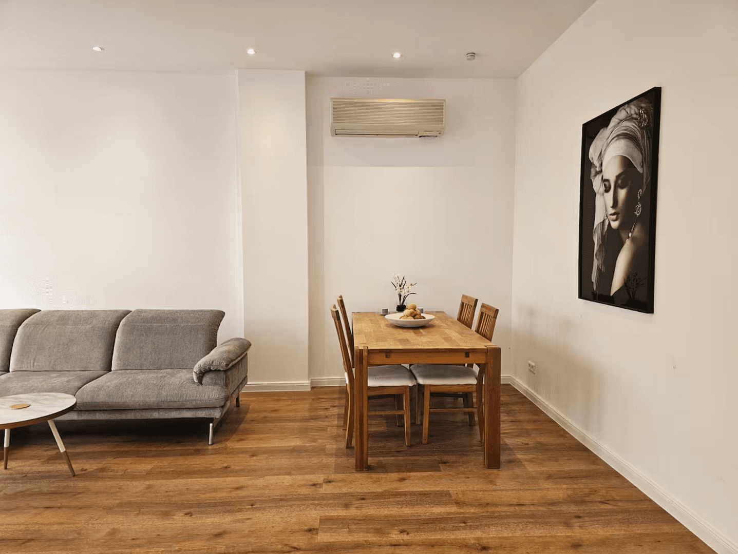 Prenájom bytu 2-izbový 66 m², A1 2, Mannheim, Bádensko-Wurttembersko Prenájom bytu 2-izbový 66 m², A1 2, Mannheim, Bádensko-Wurttembersko