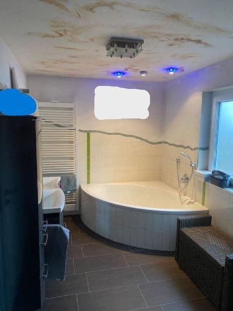 Prenájom bytu 5-izbový 180 m², Wernau (Neckar), Bádensko-Wurttembersko Prenájom bytu 5-izbový 180 m², Wernau (Neckar), Bádensko-Wurttembersko