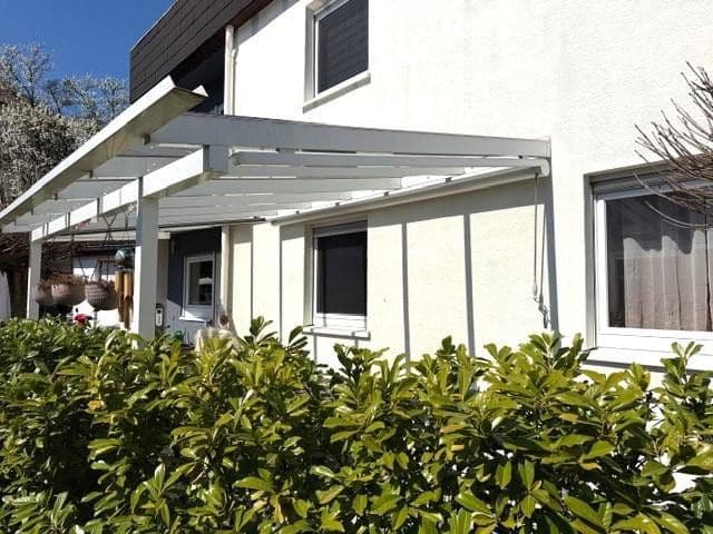 Prenájom bytu 5-izbový 180 m², Wernau (Neckar), Bádensko-Wurttembersko Prenájom bytu 5-izbový 180 m², Wernau (Neckar), Bádensko-Wurttembersko