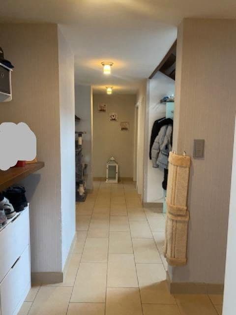 Prenájom bytu 5-izbový 180 m², Wernau (Neckar), Bádensko-Wurttembersko Prenájom bytu 5-izbový 180 m², Wernau (Neckar), Bádensko-Wurttembersko