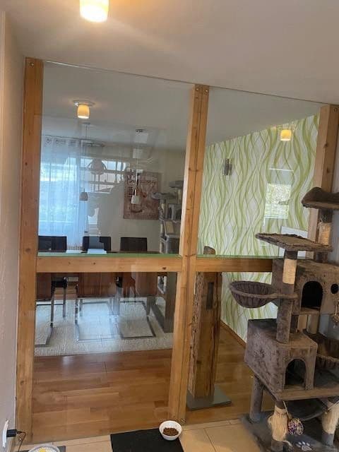 Prenájom bytu 5-izbový 180 m², Wernau (Neckar), Bádensko-Wurttembersko Prenájom bytu 5-izbový 180 m², Wernau (Neckar), Bádensko-Wurttembersko