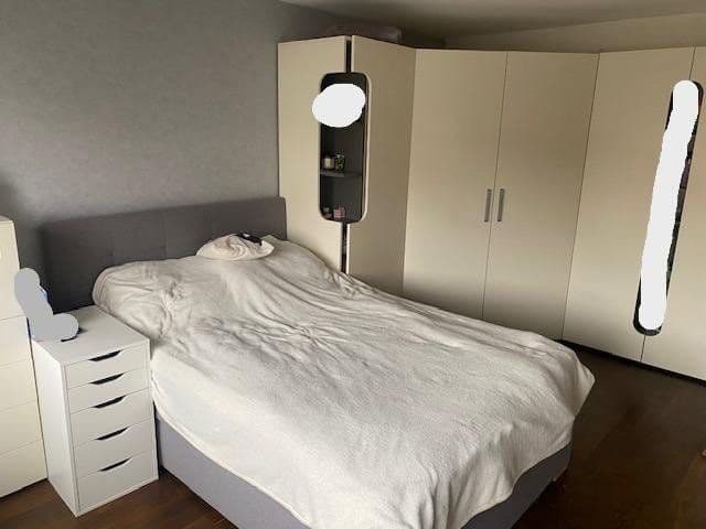 Prenájom bytu 5-izbový 180 m², Wernau (Neckar), Bádensko-Wurttembersko Prenájom bytu 5-izbový 180 m², Wernau (Neckar), Bádensko-Wurttembersko