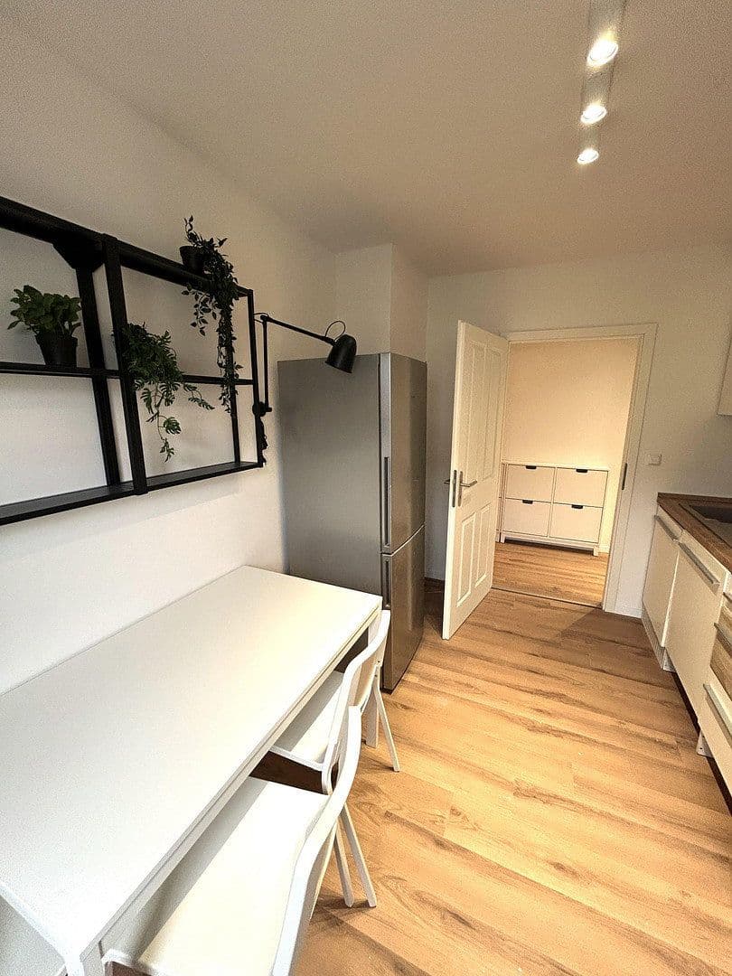 Prenájom bytu 3-izbový 62 m², Lüneburger Strasse 2a, München, Bavorsko Prenájom bytu 3-izbový 62 m², Lüneburger Strasse 2a, München, Bavorsko