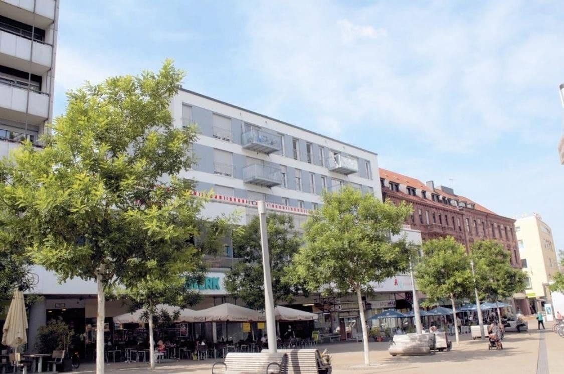 Predaj bytu 3-izbový 99 m², Berliner Promenade, Saarbrücken, Sársko Predaj bytu 3-izbový 99 m², Berliner Promenade, Saarbrücken, Sársko