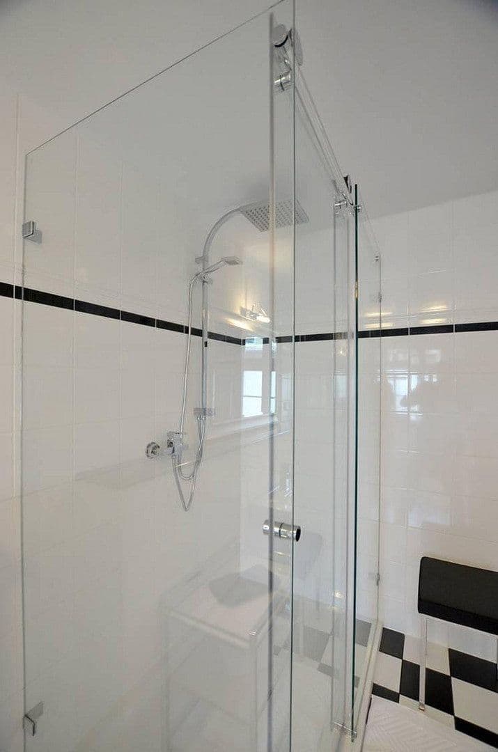 Prenájom bytu 3-izbový 85 m², Hauptstr. 561, Königswinter, Severné Porýnie - Westfálsko Prenájom bytu 3-izbový 85 m², Hauptstr. 561, Königswinter, Severné Porýnie - Westfálsko