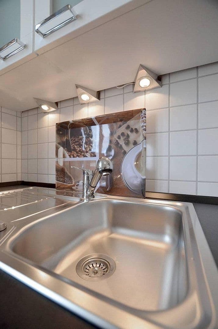 Prenájom bytu 3-izbový 85 m², Hauptstr. 561, Königswinter, Severné Porýnie - Westfálsko Prenájom bytu 3-izbový 85 m², Hauptstr. 561, Königswinter, Severné Porýnie - Westfálsko