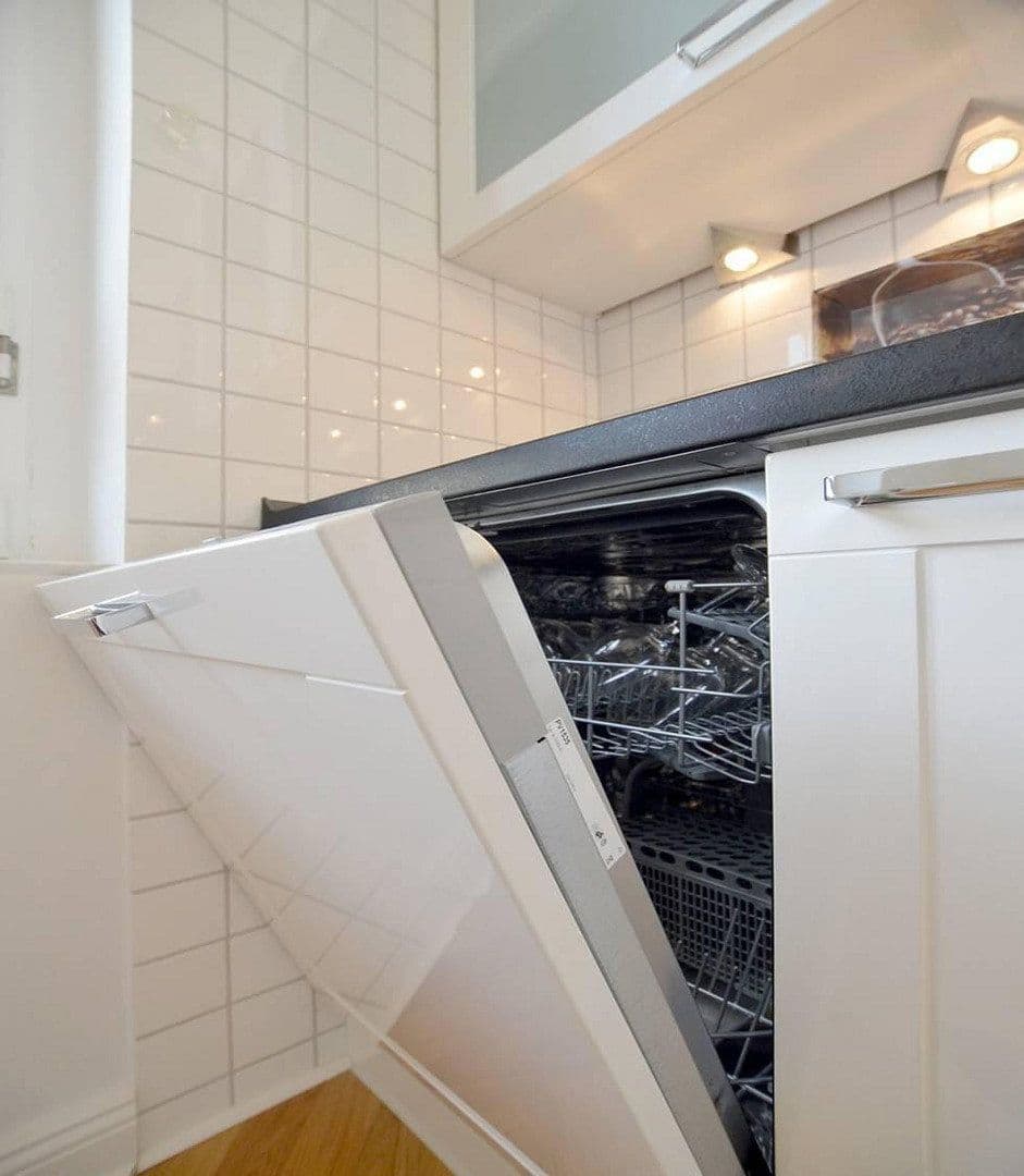 Prenájom bytu 3-izbový 85 m², Hauptstr. 561, Königswinter, Severné Porýnie - Westfálsko Prenájom bytu 3-izbový 85 m², Hauptstr. 561, Königswinter, Severné Porýnie - Westfálsko