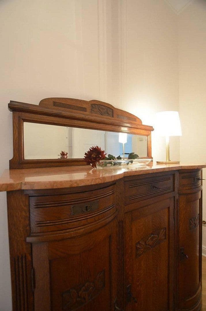 Prenájom bytu 3-izbový 85 m², Hauptstr. 561, Königswinter, Severné Porýnie - Westfálsko Prenájom bytu 3-izbový 85 m², Hauptstr. 561, Königswinter, Severné Porýnie - Westfálsko